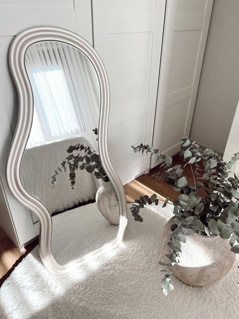 Sera Düzensiz Dalgalı Model Ayna - Organik Tasarım