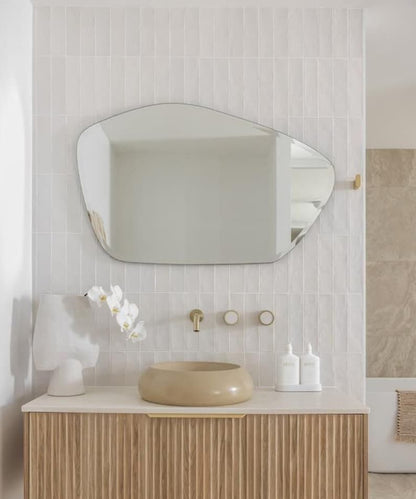 Daria Düzensiz Görünümlü Modern Duvar Aynası - Organik Form Banyo Aynası