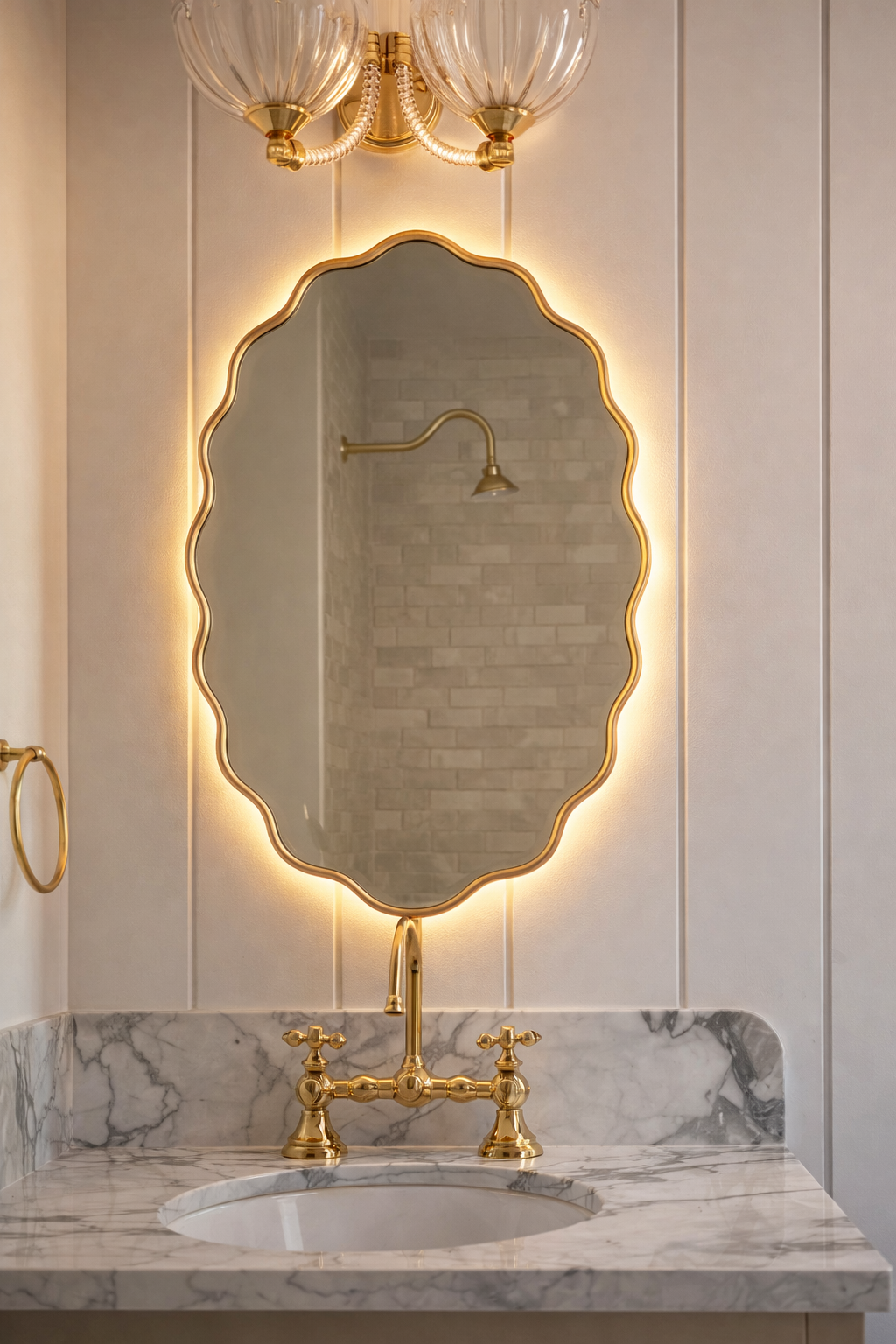 Çiçek Model Zarif Duvar Aynası - Asimetrik Dekoratif Ayna | KankenHome